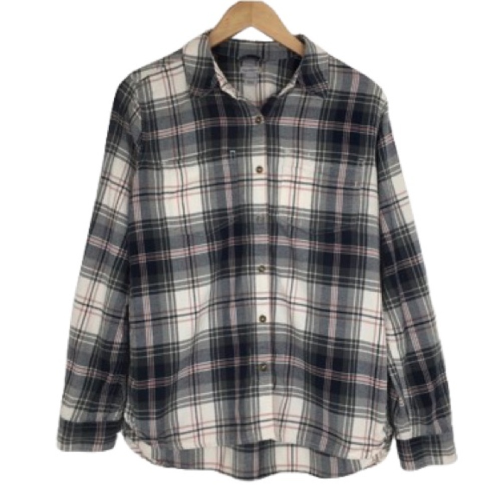 Carhartt Women’s Plaid Button Up Shirt Size M Pink Blue White 100% Cotton Casual